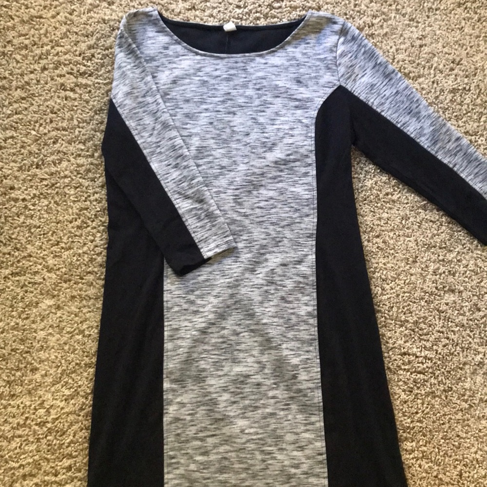 3/4 sleeve two-tone old navy dress